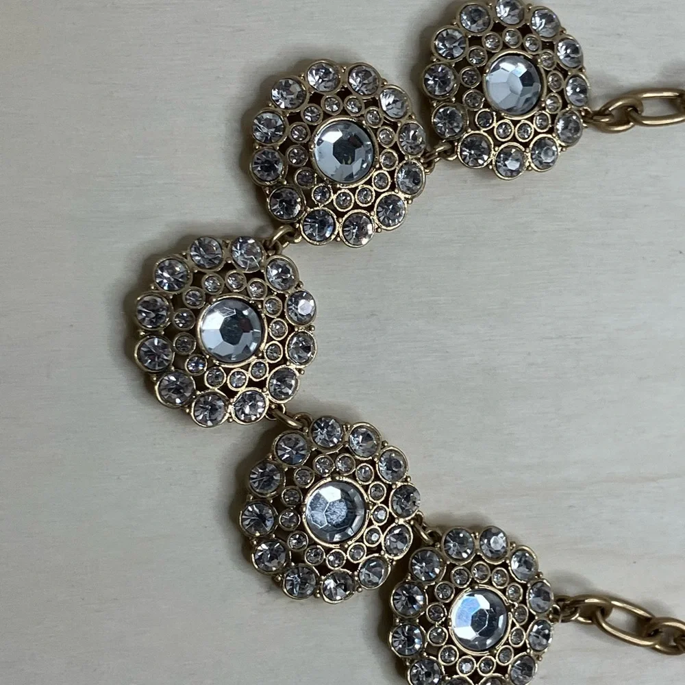 Designer J. Crew Gold Tone Crystal Rhinestone statement necklace ✨✨ - Picture 4 of 7